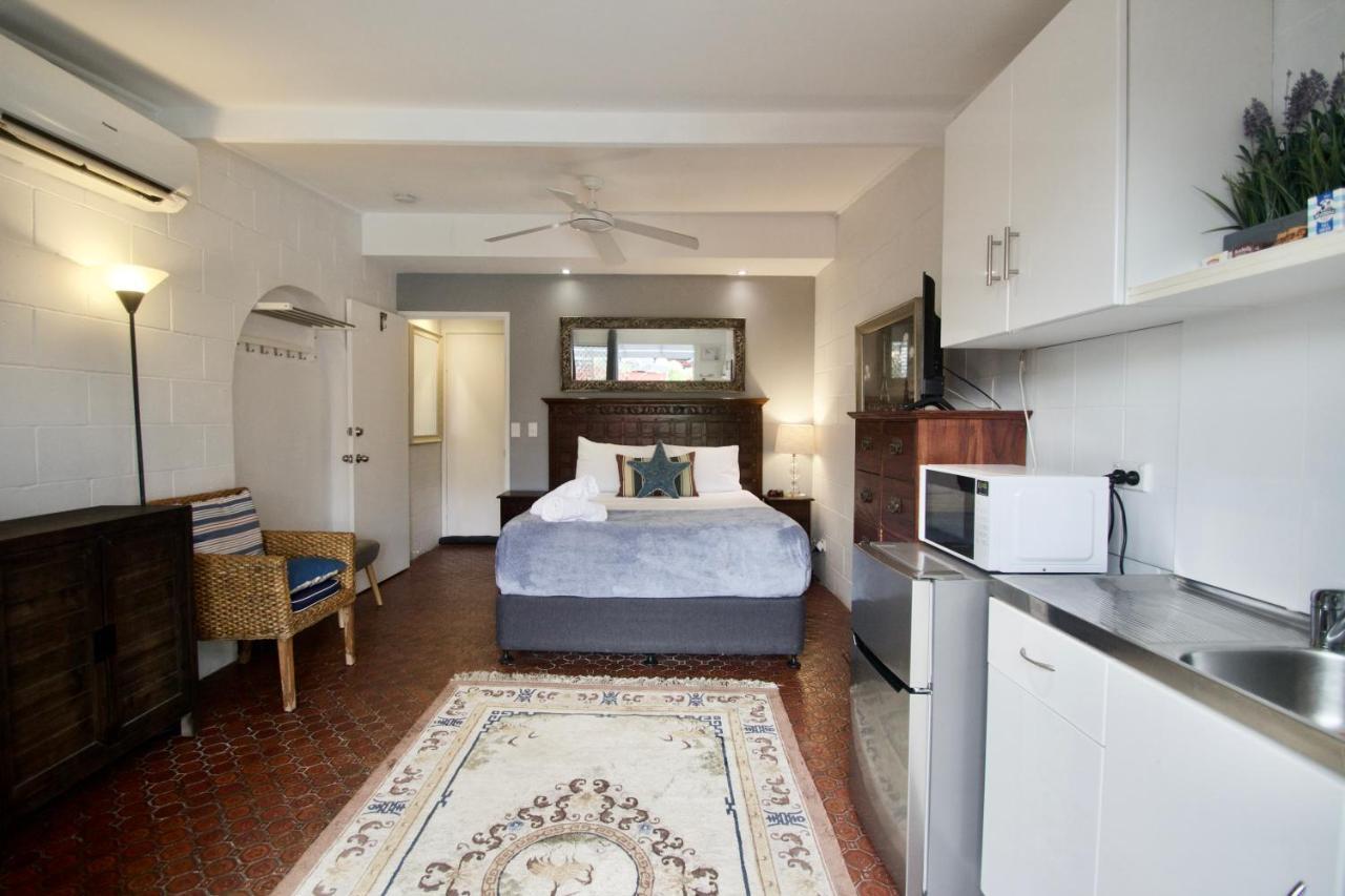 Hideaway Noosa Men Only Beach Resort Перегиан-Бич Экстерьер фото
